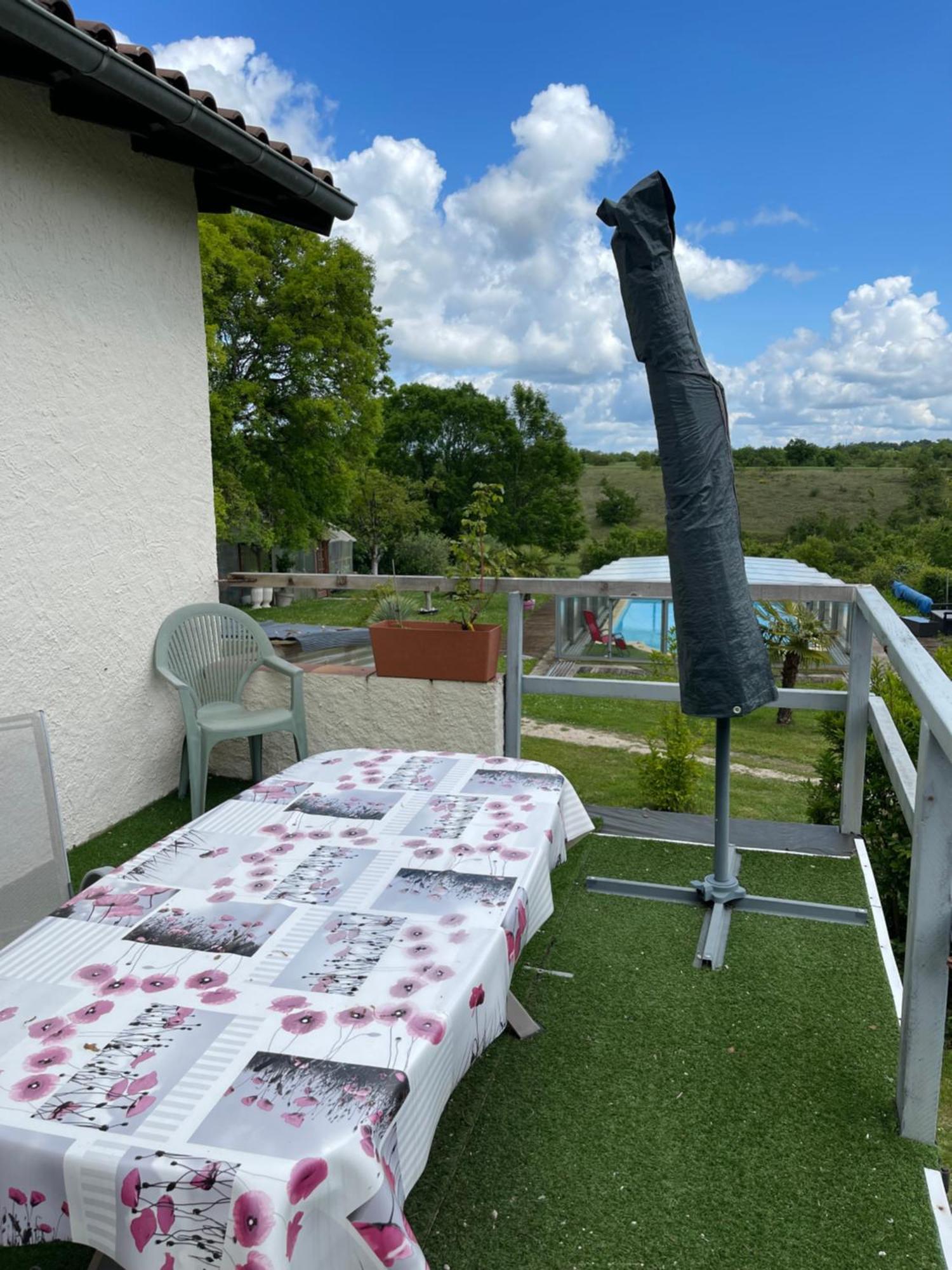 Villa Le Paradis Pern Extérieur photo